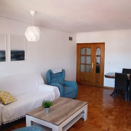 Piso Amplio, Centrico Y Con Vistas A Pena Oroel * Хака